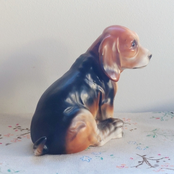 Ceramic Beagle Figurine - Picture 4 of 6
